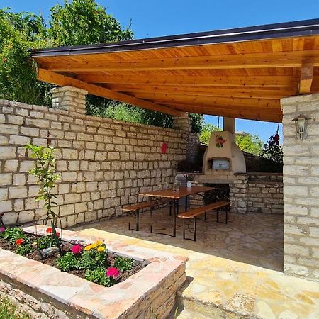 Village Home Next To The Sea Σαράντα Εξωτερικό φωτογραφία