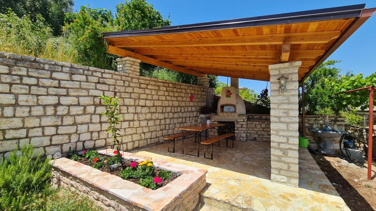 Village Home Next To The Sea Σαράντα Εξωτερικό φωτογραφία