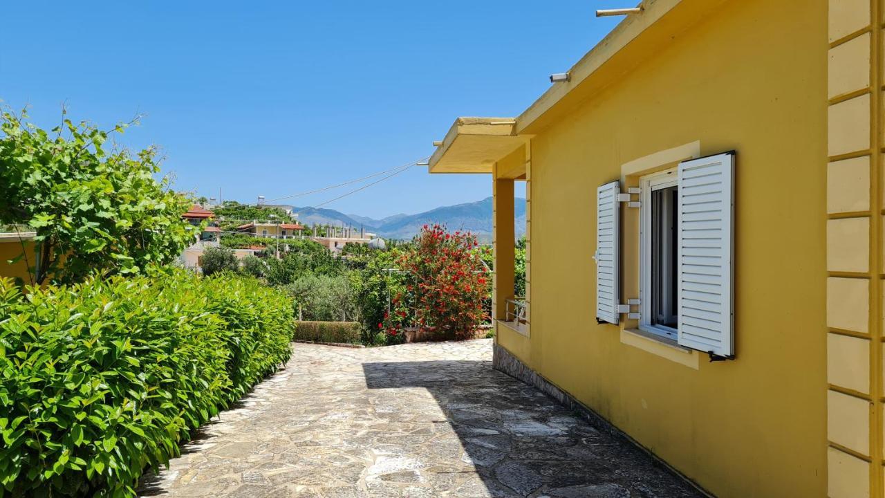 Village Home Next To The Sea Σαράντα Εξωτερικό φωτογραφία